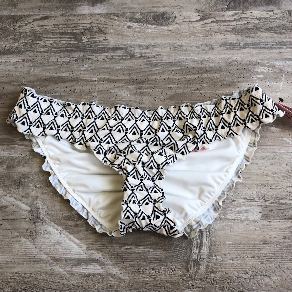 VS printed ruched bikini bottoms
